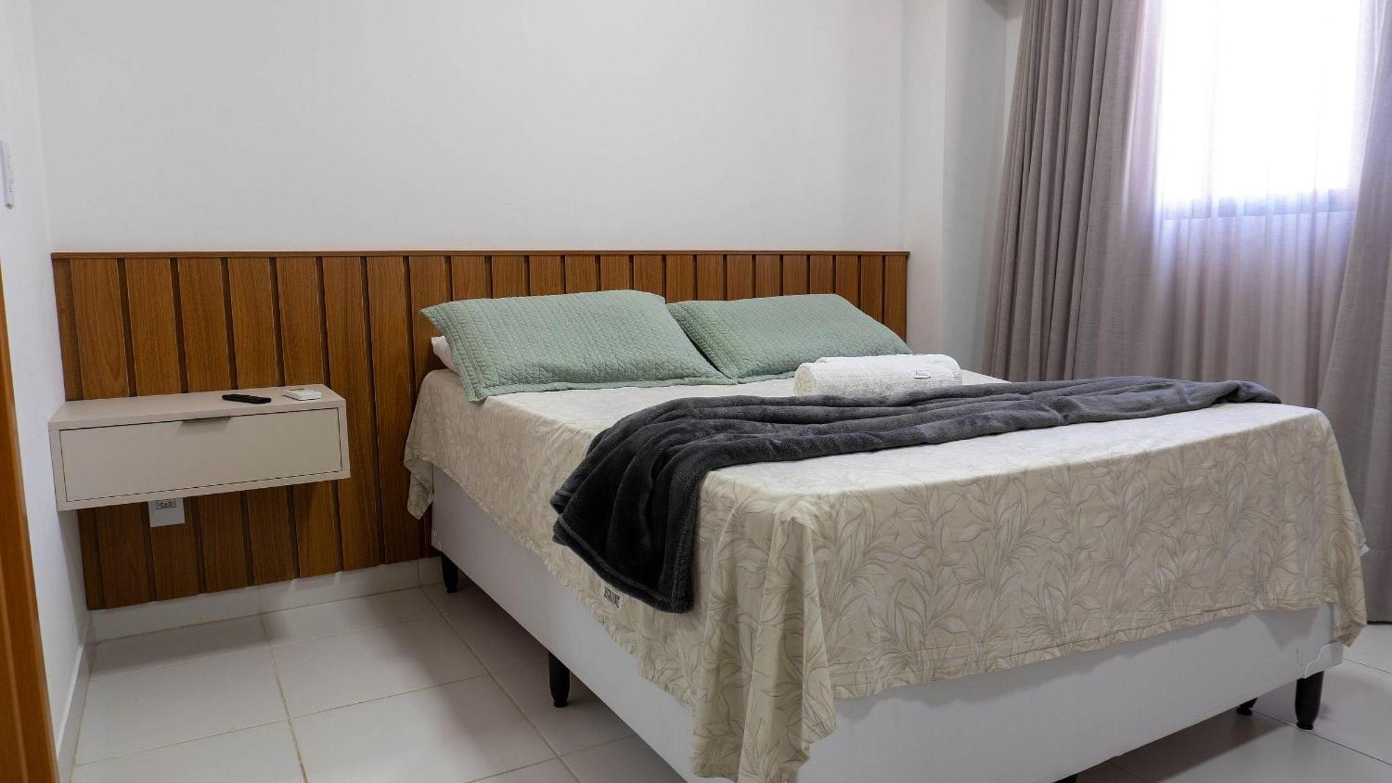 Flats Em Muro Alto No Mana Experience *